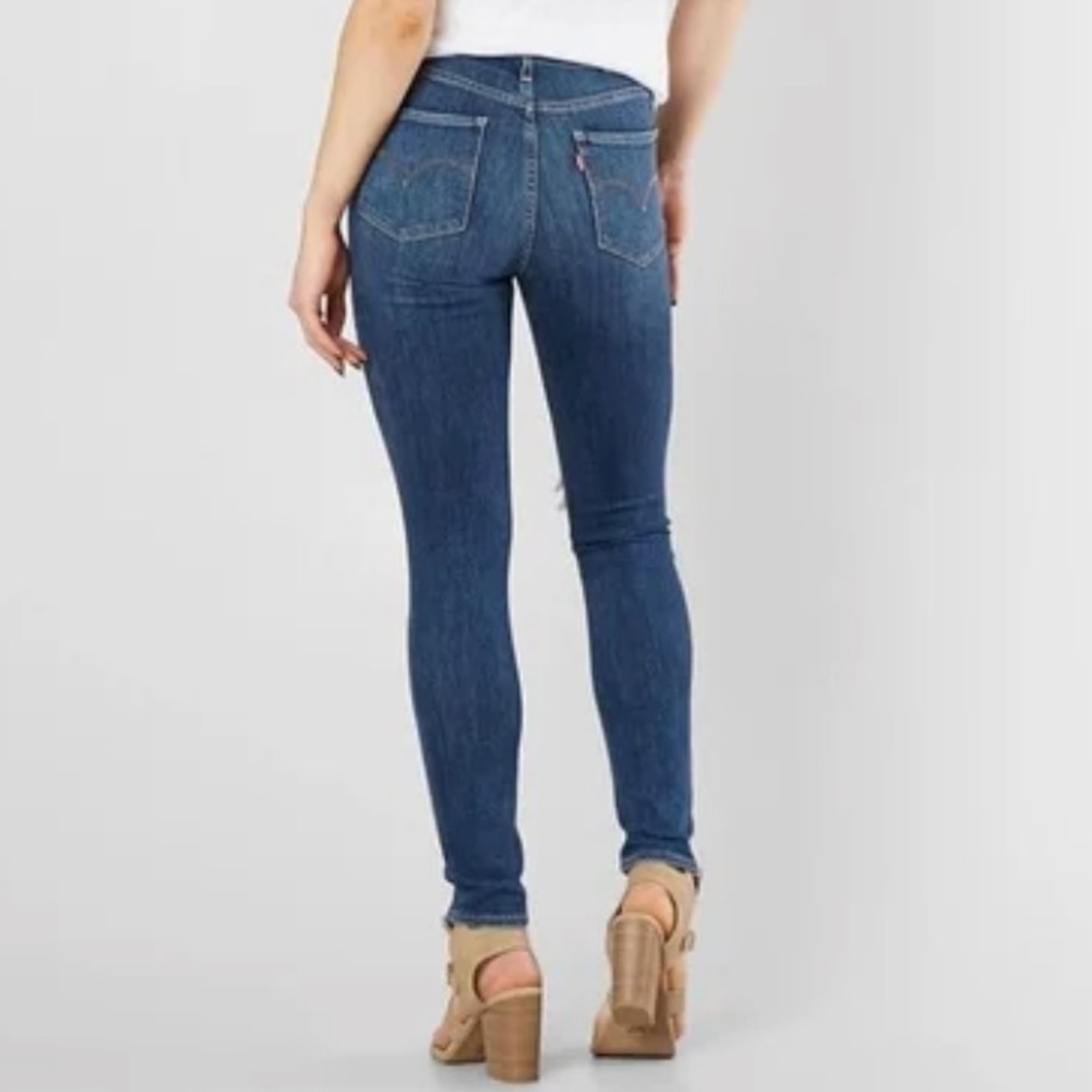 Levi’s High Rise Skinny Jeans - Picture 2 of 9